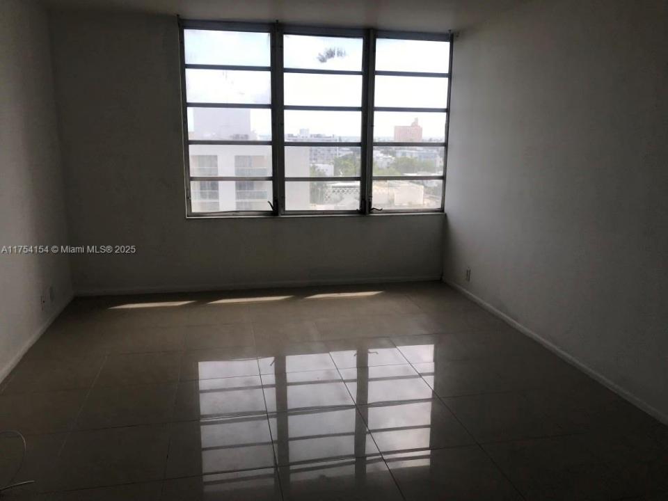 1000 West Ave 908, Miami Beach, Florida 33139, USA