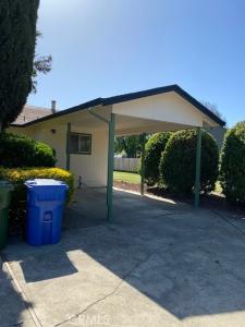 Mountain Meadow South, Hidden Valley Lake, Калифорния 95467, Соединенные Штаты