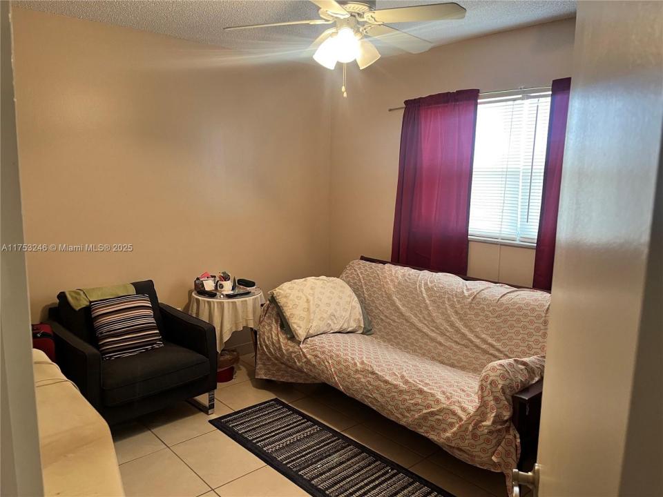 8060 N Sunrise Lakes Dr 310, Sunrise, פלורידה 33322, ארצות הברית של אמריקה 