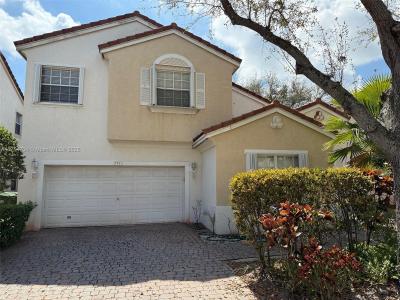 7558 NW 17th Dr, Pembroke Pines, Florida 33024, USA