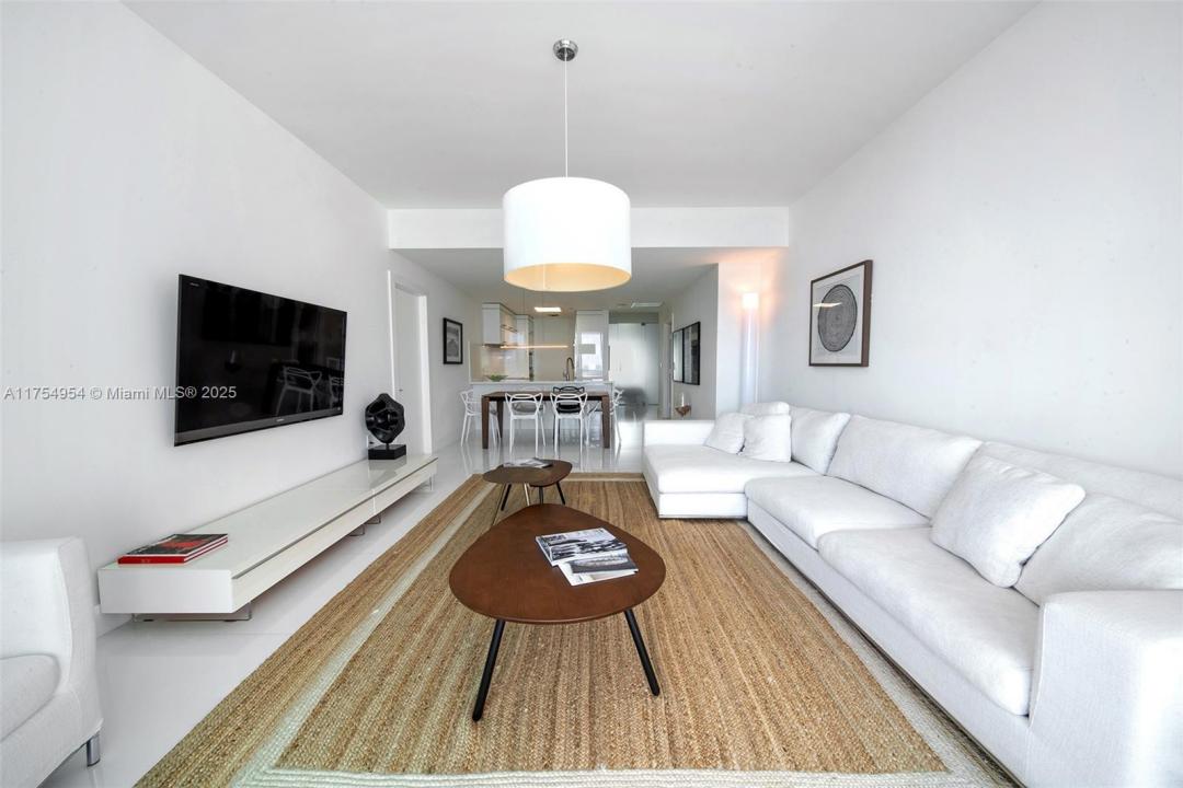 900 Biscayne Blvd 2302, Miami, Florida 33132, Estados Unidos