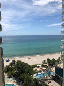 17375 Collins Ave 1104, Sunny Isles Beach, Florida 33160, USA