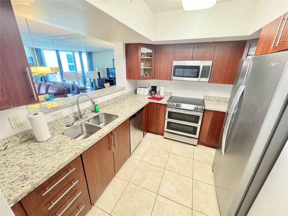 17375 Collins Ave 1104, Sunny Isles Beach, 佛羅里達州 33160, 美國