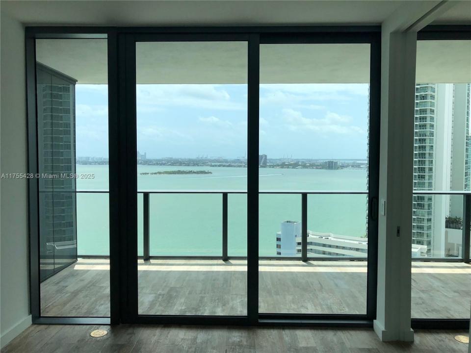 650 NE 32nd St 2006, Miami, Florida 33137, Amerika Birleşik Devletleri