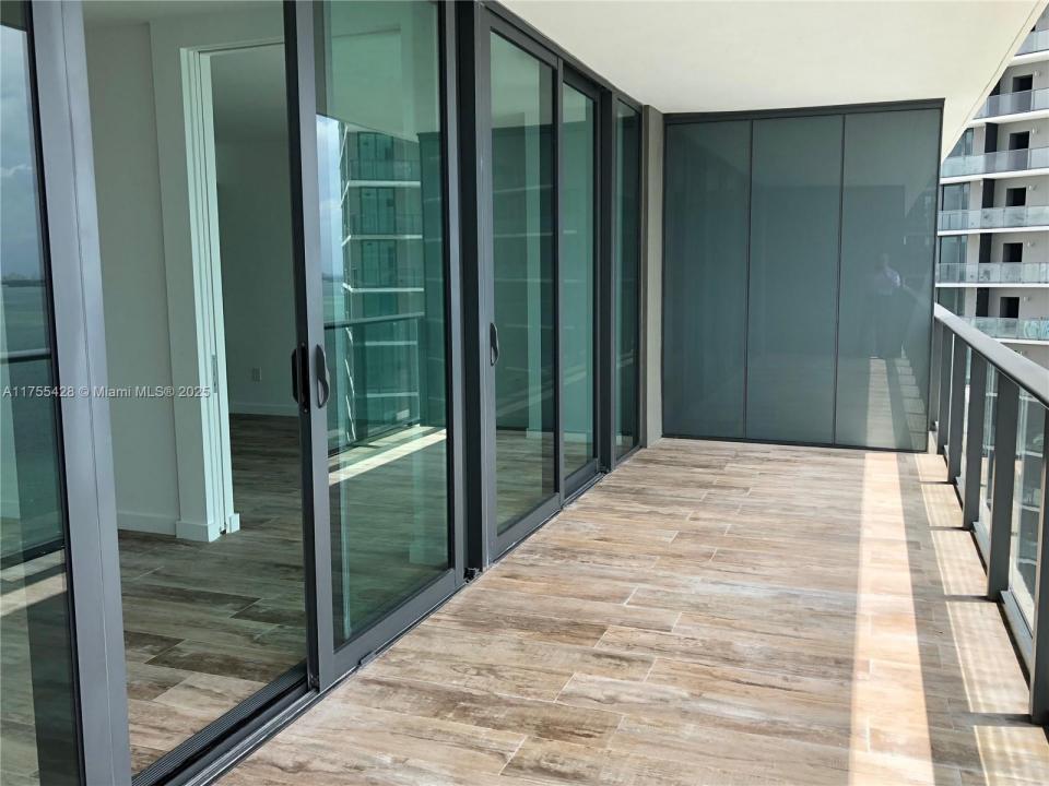 650 NE 32nd St 2006, Miami, Florida 33137, Amerika Birleşik Devletleri