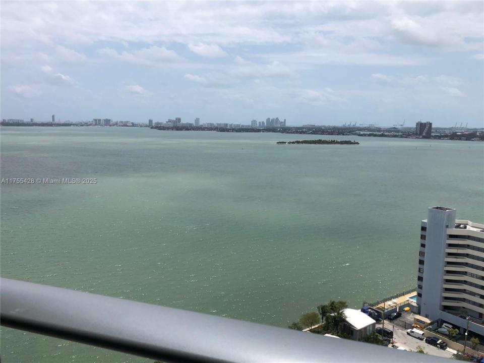 650 NE 32nd St 2006, Miami, Florida 33137, Amerika Birleşik Devletleri