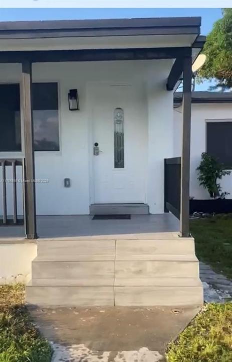 3085 NW 51st St, Miami, 佛羅里達州 33142, 美國