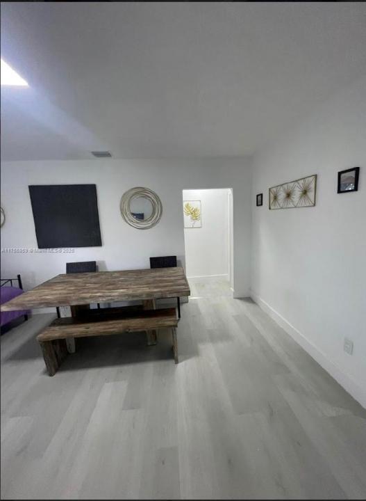 3085 NW 51st St, Miami, 佛羅里達州 33142, 美國