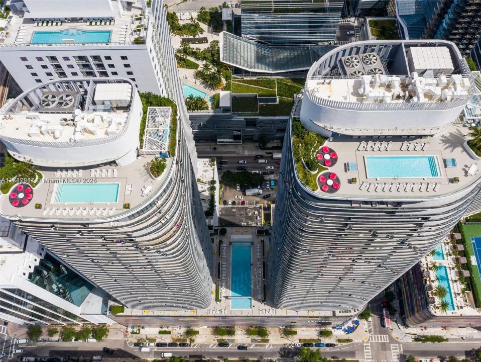 45 SW 9th St 4703, Miami, Florida 33130