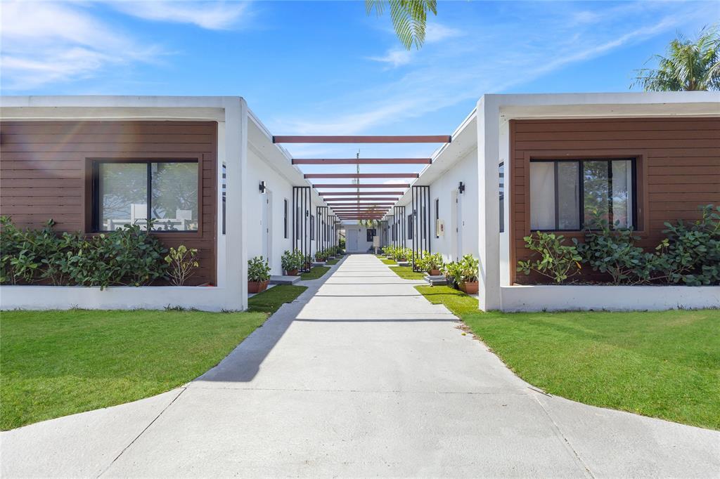 1946 Pierce St 1-11, Hollywood, Florida 33020