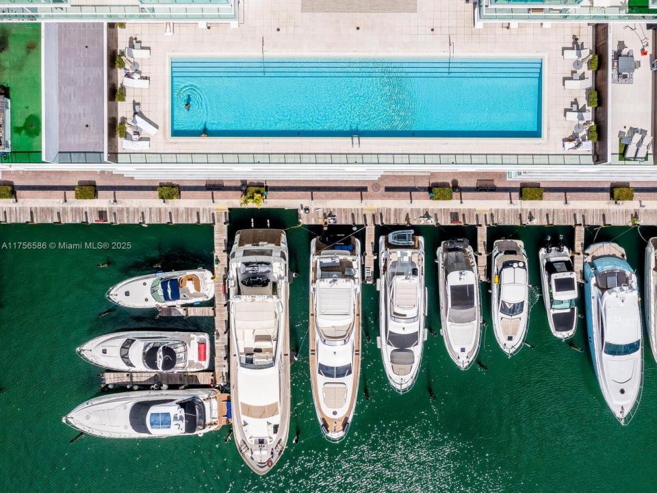 400 Sunny Isles Blvd, Sunny Isles Beach, Florida 33160, HOA KỲ