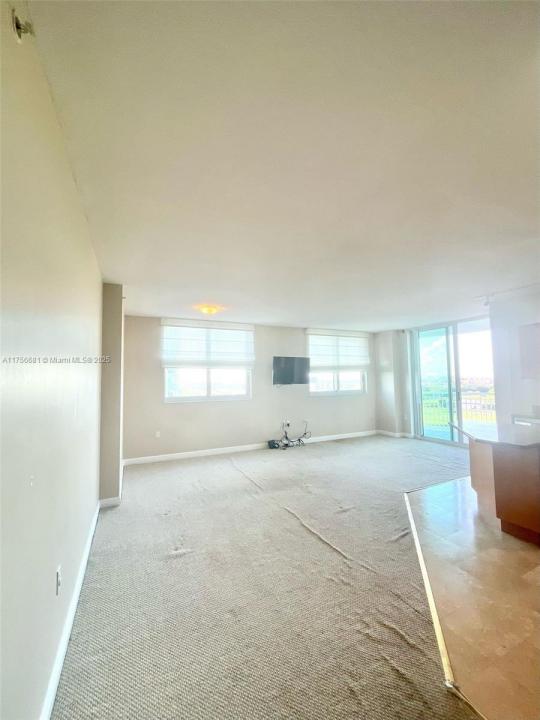 1755 E HALLANDALE BEACH BLV 902 E, Hallandale Beach, פלורידה 33009, ארצות הברית של אמריקה