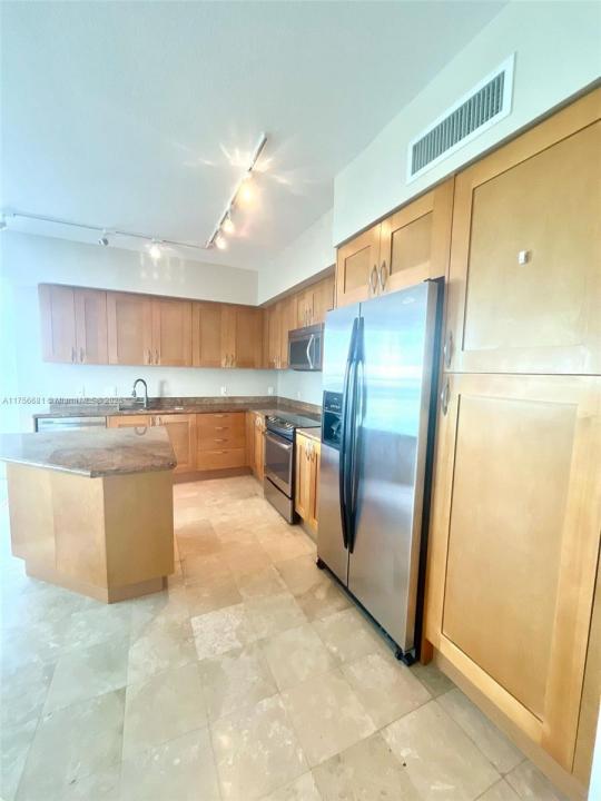 1755 E HALLANDALE BEACH BLV 902 E, Hallandale Beach, פלורידה 33009, ארצות הברית של אמריקה