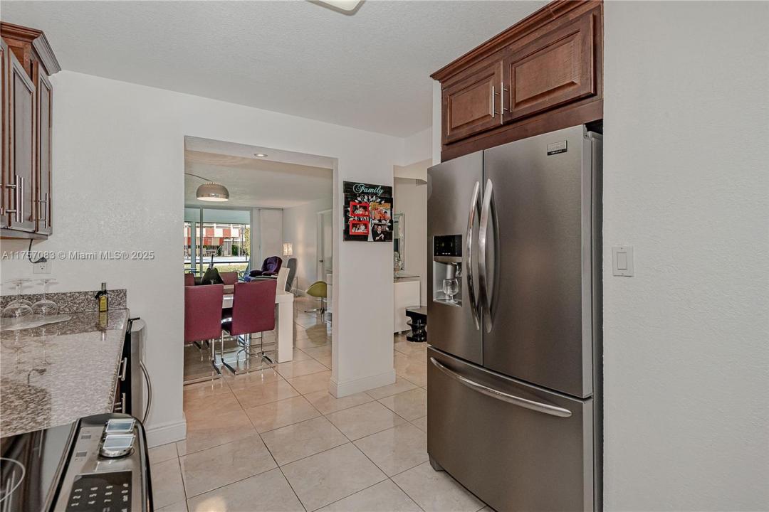 9410 N Hollybrook Lake Dr 109, Pembroke Pines, Florida 33025, Estados Unidos