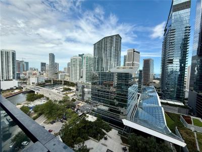 88 SW 7th 1705, Miami, Florida 33130, USA