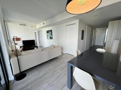121 NE 34th St 1915, Miami, Florida 33137, USA