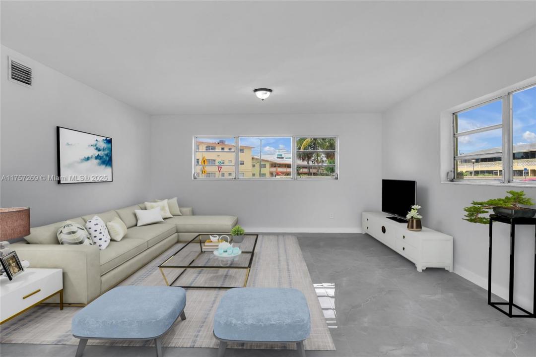 11930 NE 19th Dr 1, North Miami, 플로리다 33181, 미국