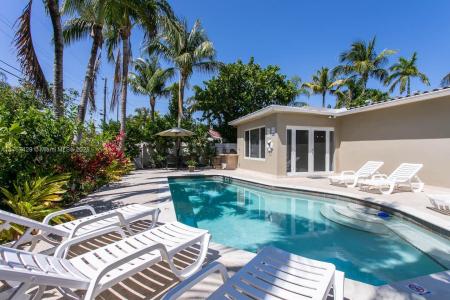 1120 N 13th Ter, Hollywood, Florida 33019, USA