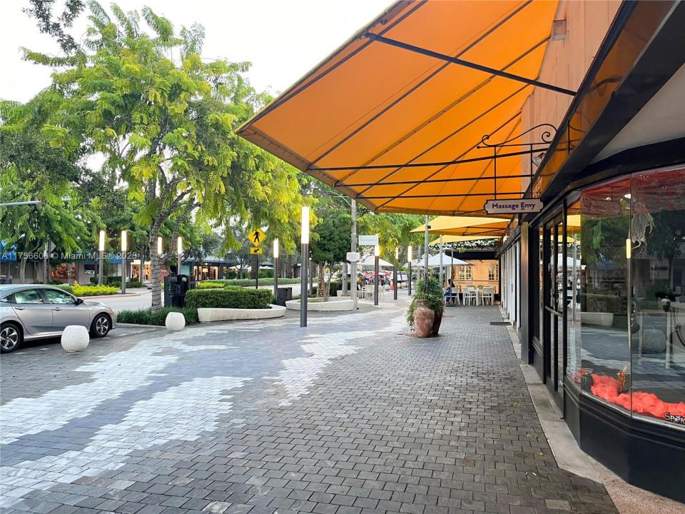 Coral Gables, Florida 33134, USA
