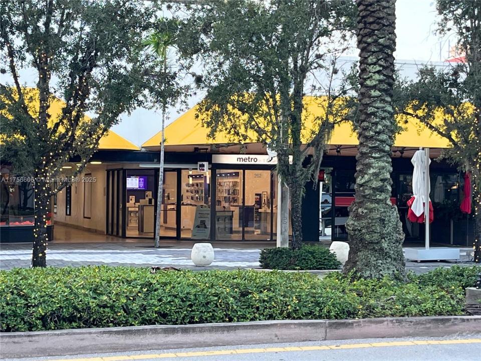 Coral Gables, Florida 33134, USA