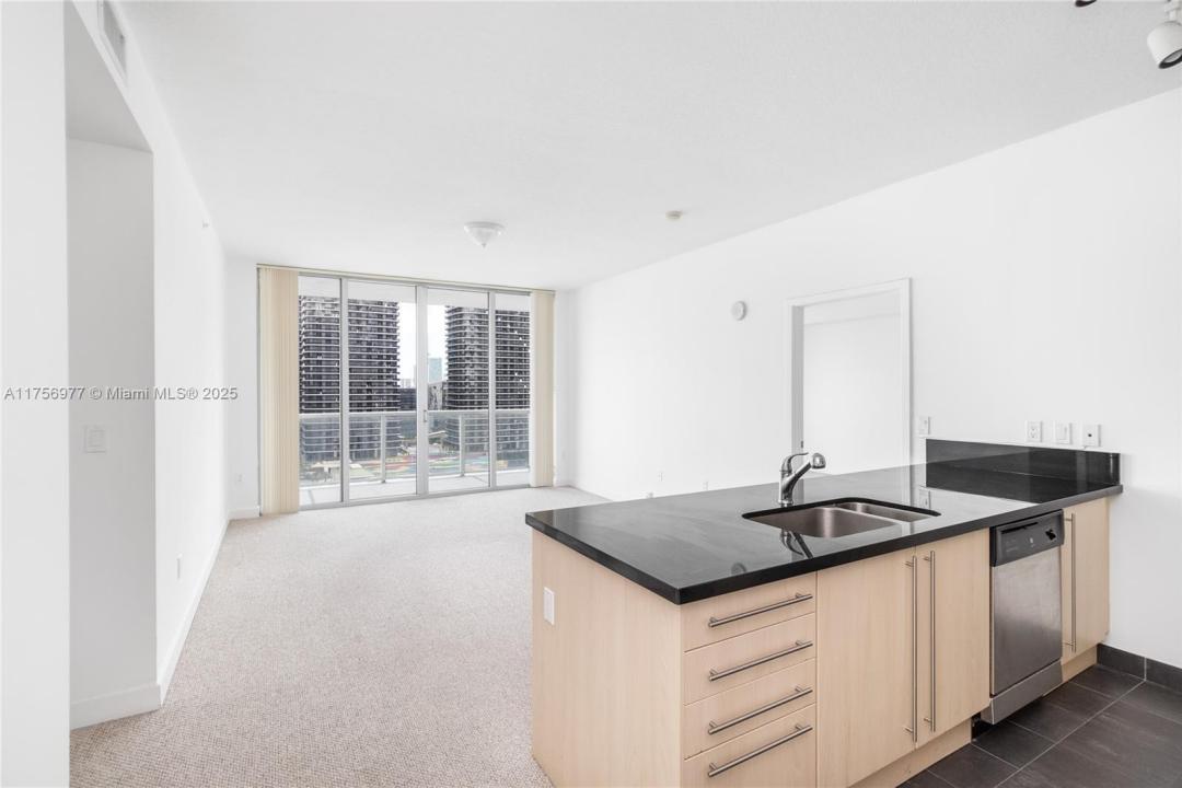 1111 SW 1st Ave 2423-N, Miami, Florida 33130, Stati Uniti
