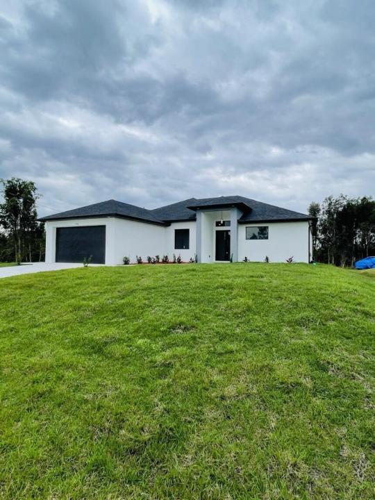 2561 25th Street W, Lehigh Acres, Florida 33971