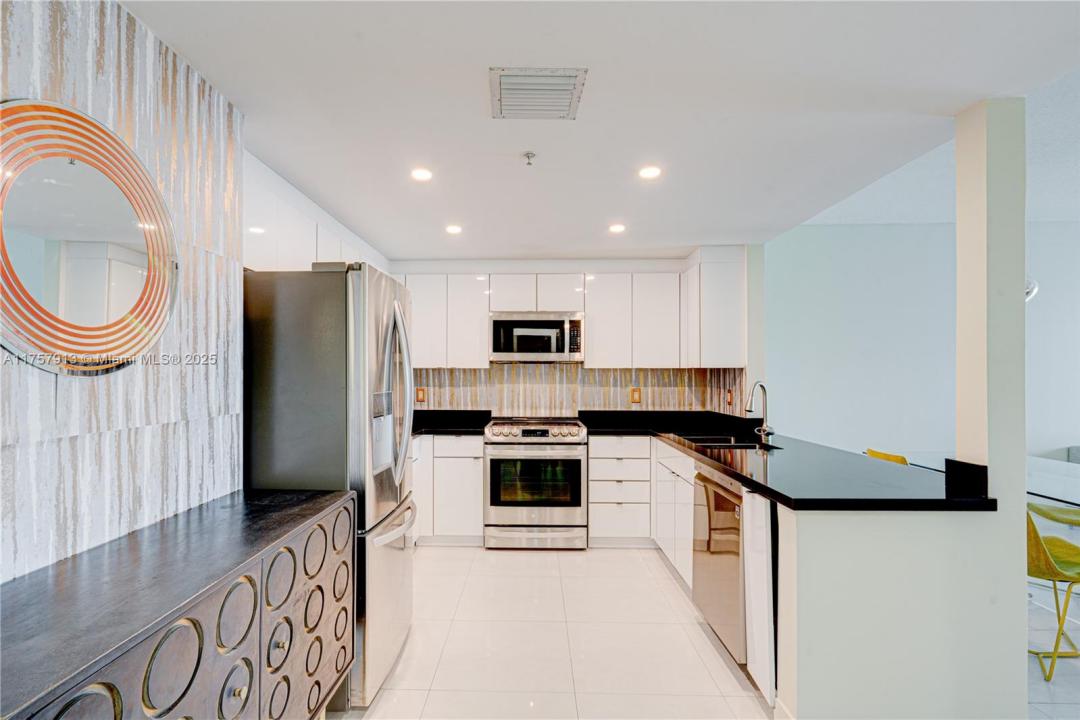 1250 S Miami Ave 1109, Miami, Florida 33130, USA