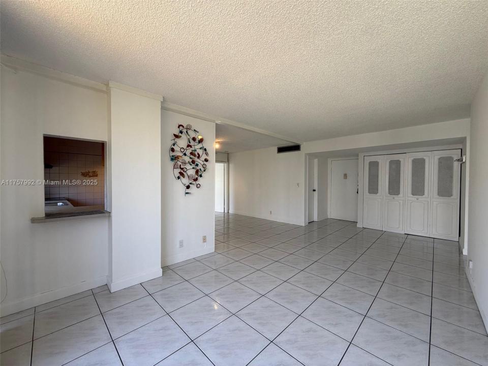 17011 N Bay Rd 607, Sunny Isles Beach, Florida 33160