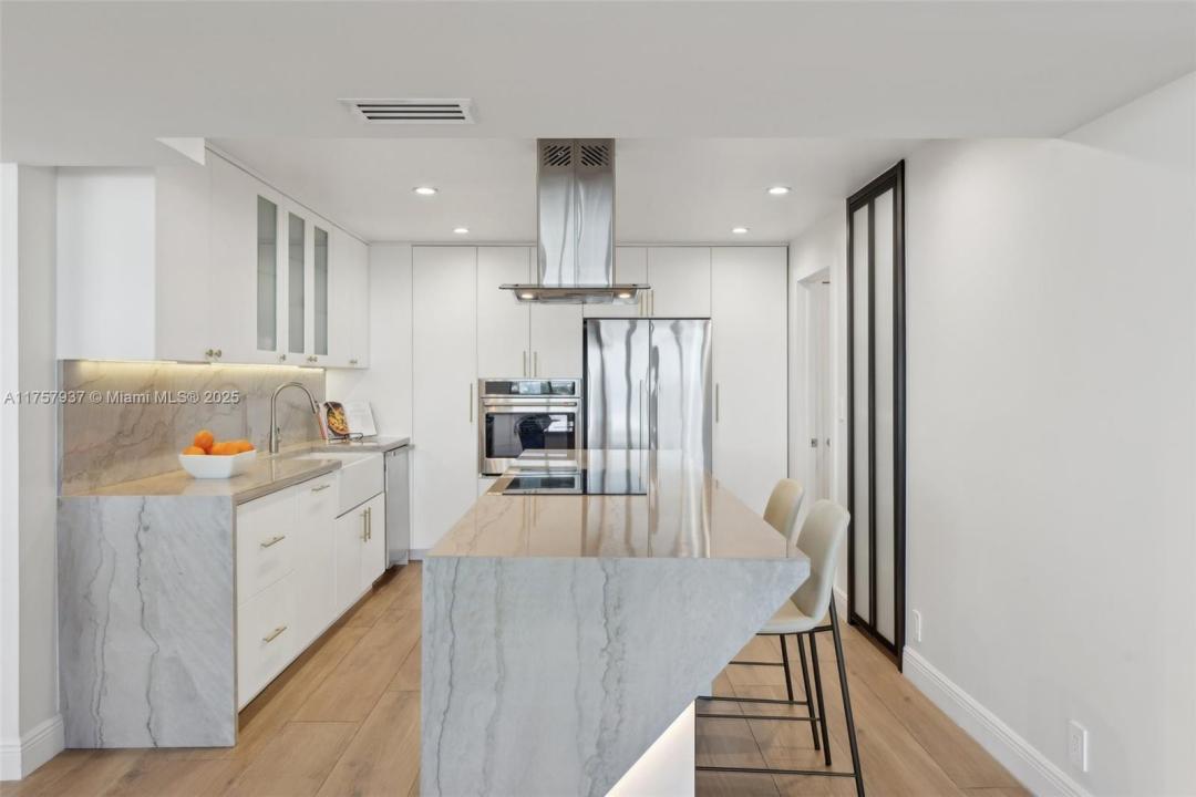 2150 Sans Souci Blvd PH-D2, North Miami, Floride 33181, États-Unis