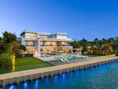 284 Bal Bay Dr, Bal Harbour, Florida 33154