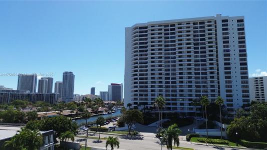 2500 Parkview Dr 1909, Hallandale Beach, Florida 33009, USA