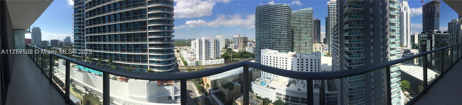 1300 S Miami Ave 1910, Miami, Florida 33130, Amerika Birleşik Devletleri