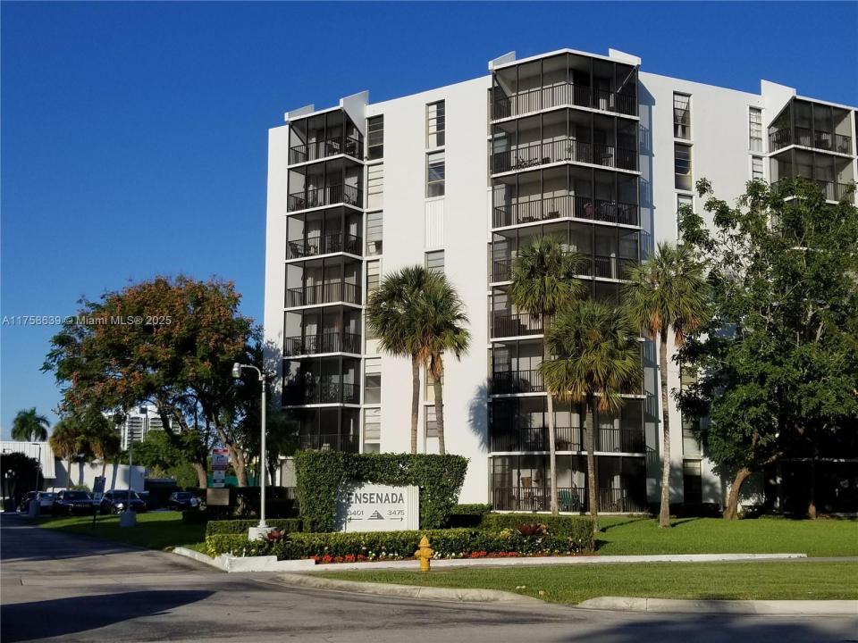 3475 N Country Club Dr 610, Aventura, Floride 33180, États-Unis