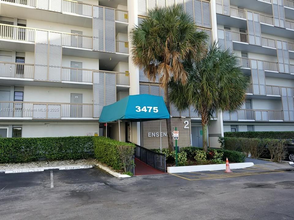 3475 N Country Club Dr 610, Aventura, Floride 33180, États-Unis