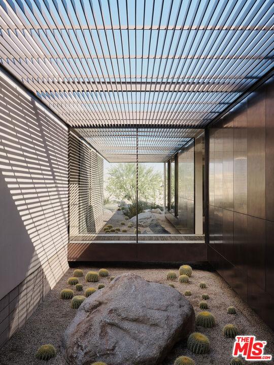 WINTER SUN Drive, Palm Springs, California 92262