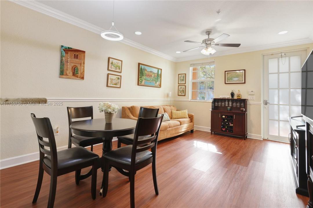 433 SW 147th Ave 102, Pembroke Pines, フロリダ 33027, アメリカ合衆国