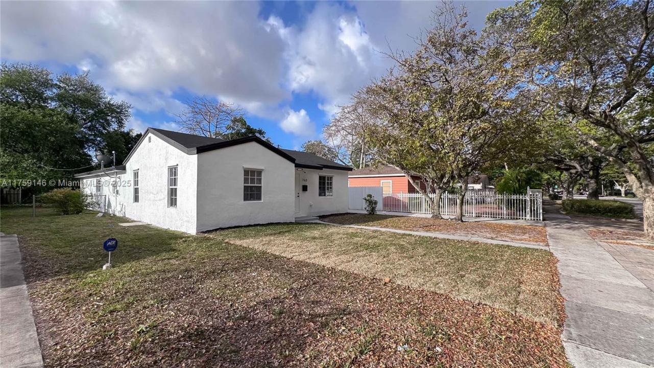 760 NW 125th St, North Miami, פלורידה 33168, ארצות הברית של אמריקה 