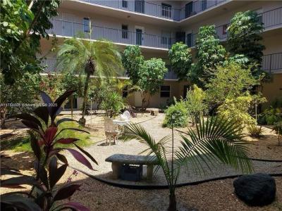 2821 Somerset Dr 209, Lauderdale Lakes, Florida 33311, USA