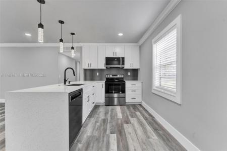 38 Flanders A 38, Delray Beach, Florida 33484, USA