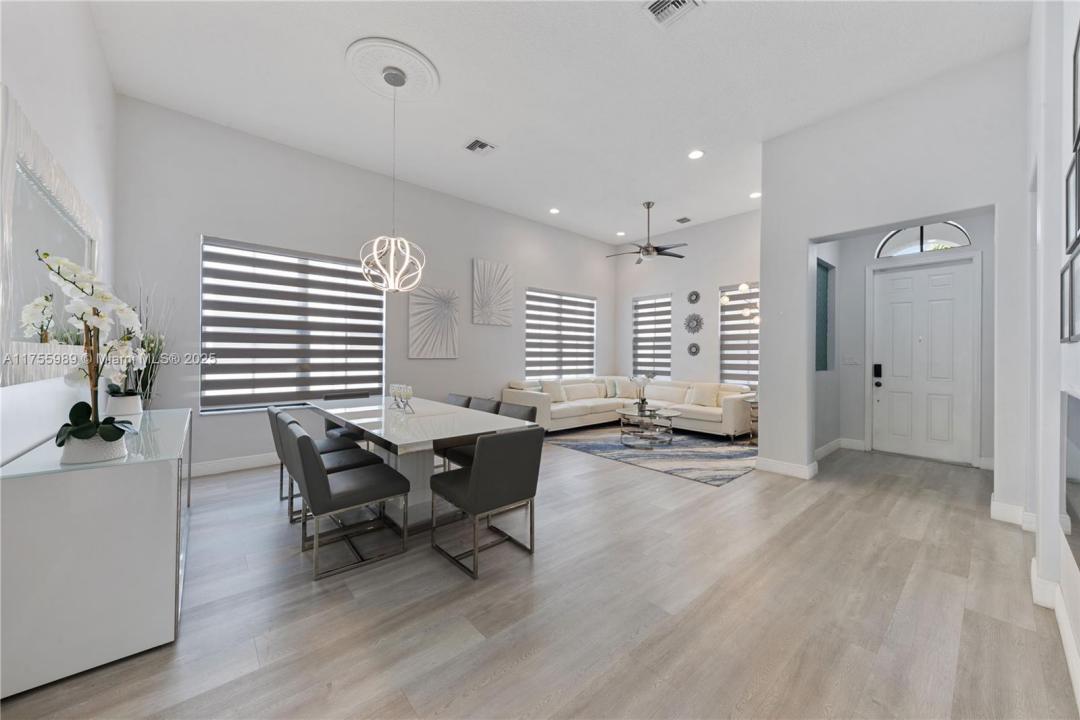 8328 NW 26th Ct, Cooper City, フロリダ 33024, アメリカ合衆国