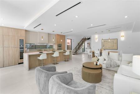 1823 NE 26th Ave, Fort Lauderdale, Florida 33305, USA