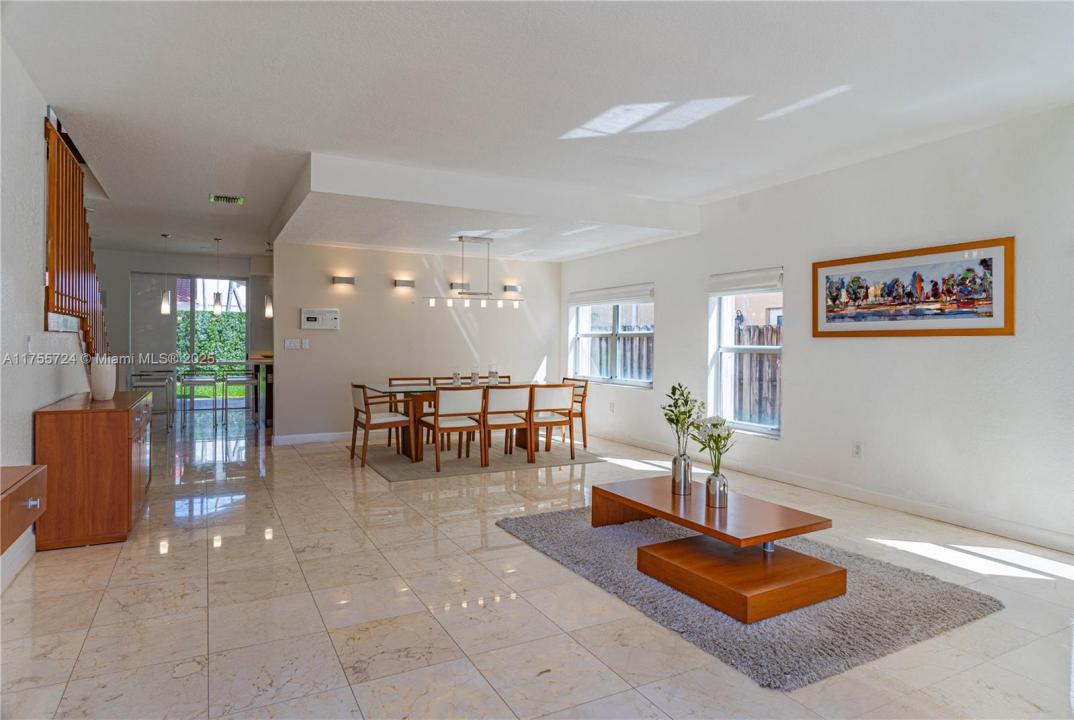11271 NW 61st St, Doral, Flórida 33178, Estados Unidos