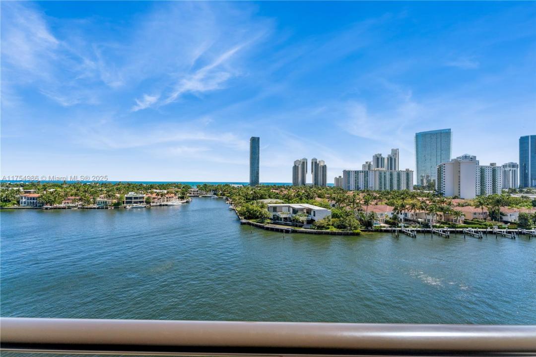19667 Turnberry Way 8K, Aventura, 佛罗里达州 33180, 美国