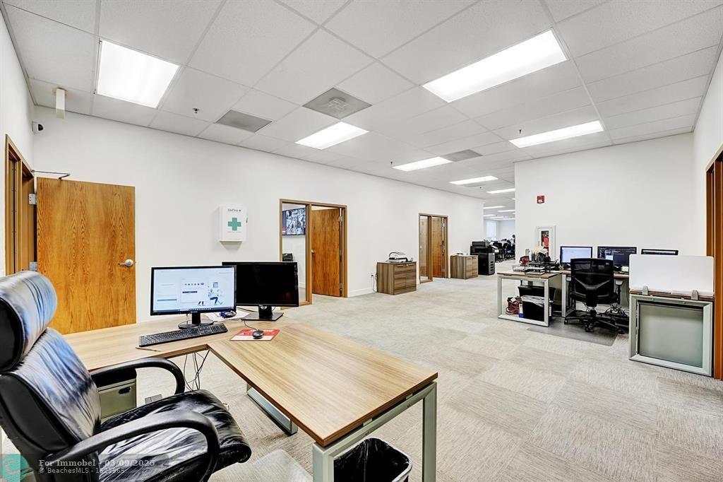 4300 NW 124th Ave, Coral Springs, Flórida 33065, Estados Unidos
