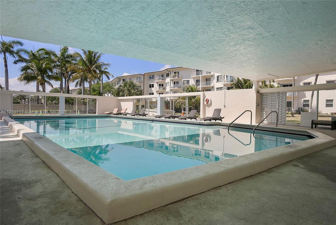 1967 S Ocean Blvd 327-D, Lauderdale By The Sea, Florida 33062