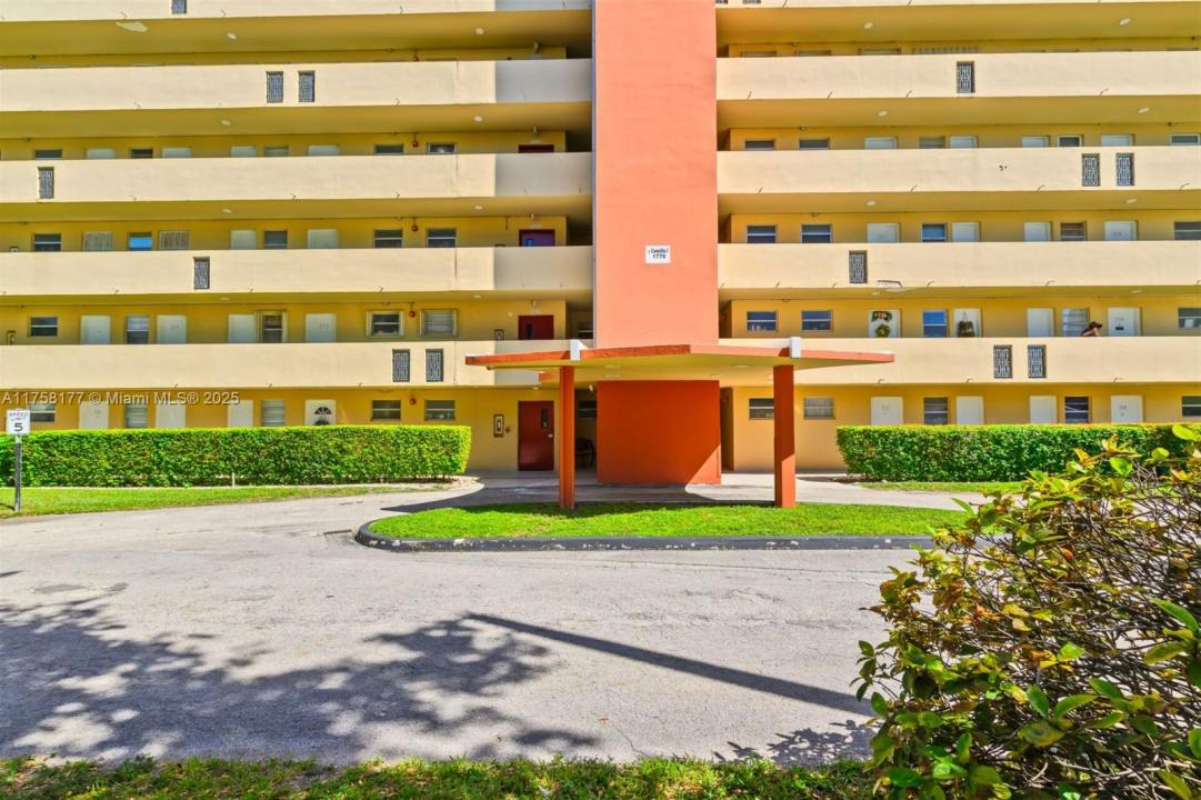 1770 NE 191st St 508-1, Miami, Florida 33179