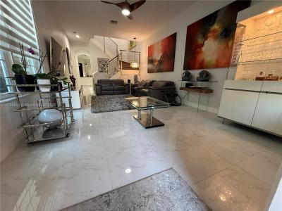 6923 Julia Gardens Dr, Coconut Creek, Florida 33073