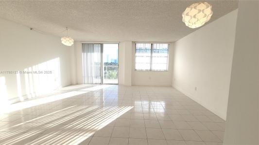 2801 NE 183rd St 504W, Aventura, Florida 33160, USA