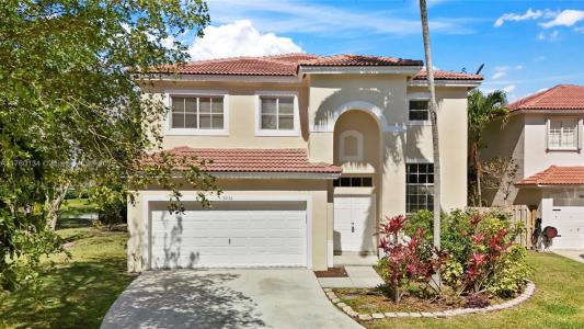 9236 SW 215th Ter, Cutler Bay, Florida 33189, USA