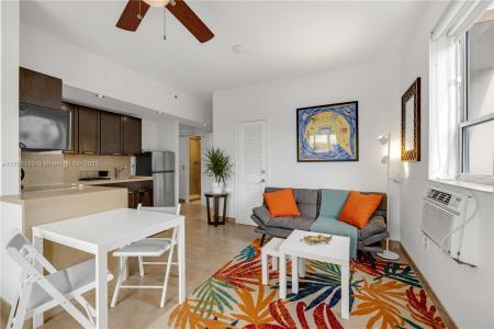 255 W 24th St 542, Miami Beach, Florida 33140, USA
